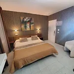 安穆普瑞旅馆 3*