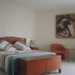 安穆普瑞旅馆 酒店 艾姆布里亚布拉瓦